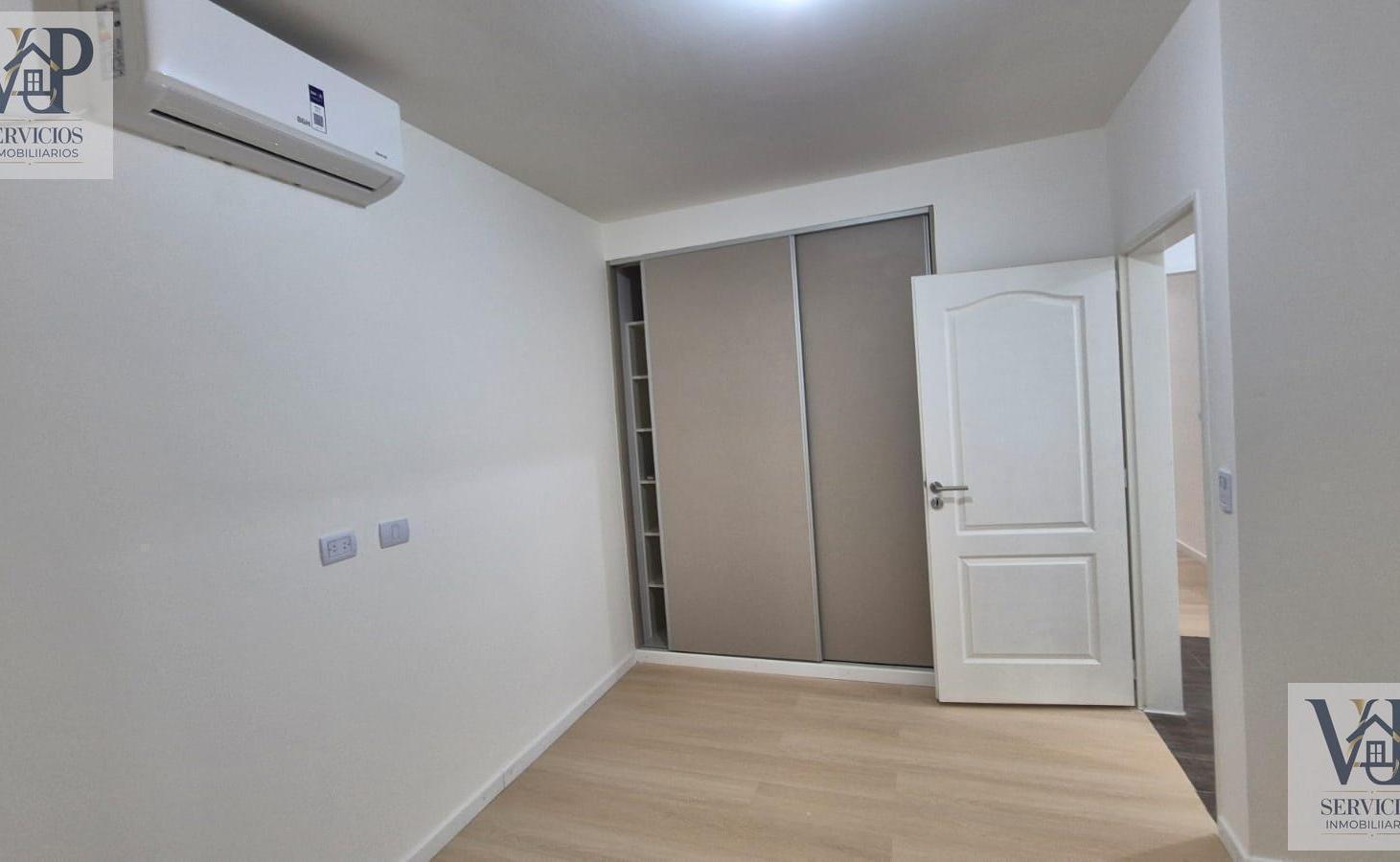 Foto de En venta Dúplex en Pozo Barrio Perticone -Centenario, imagen 1