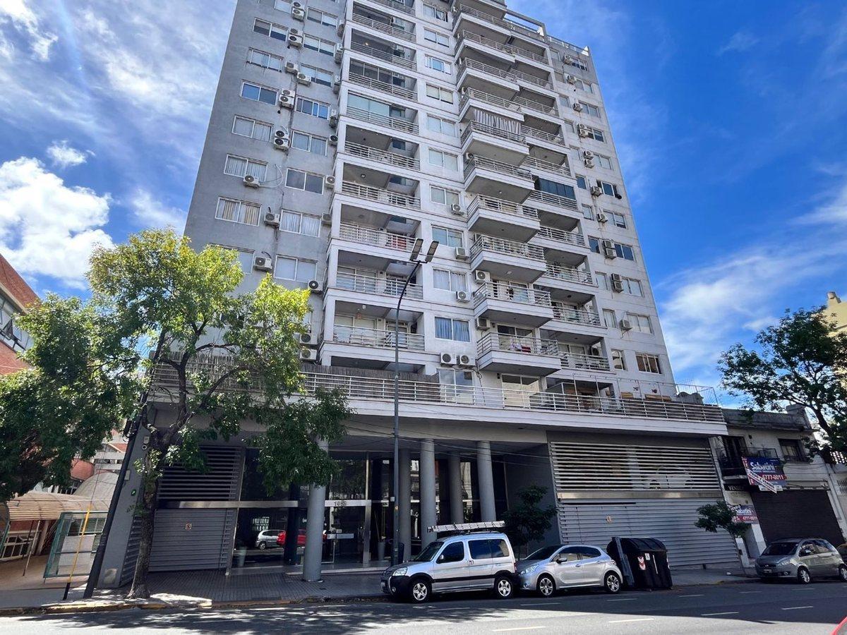 DEPARTAMENTO 3 AMBIENTES - VENTA - BOEDO 2 COCHERA