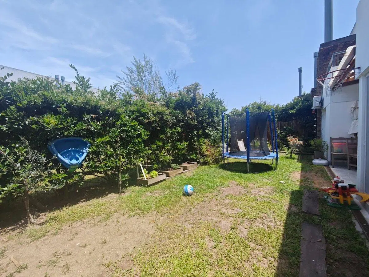 Venta Depto 4 amb jardín Casas Senderos. Nordelta. 2