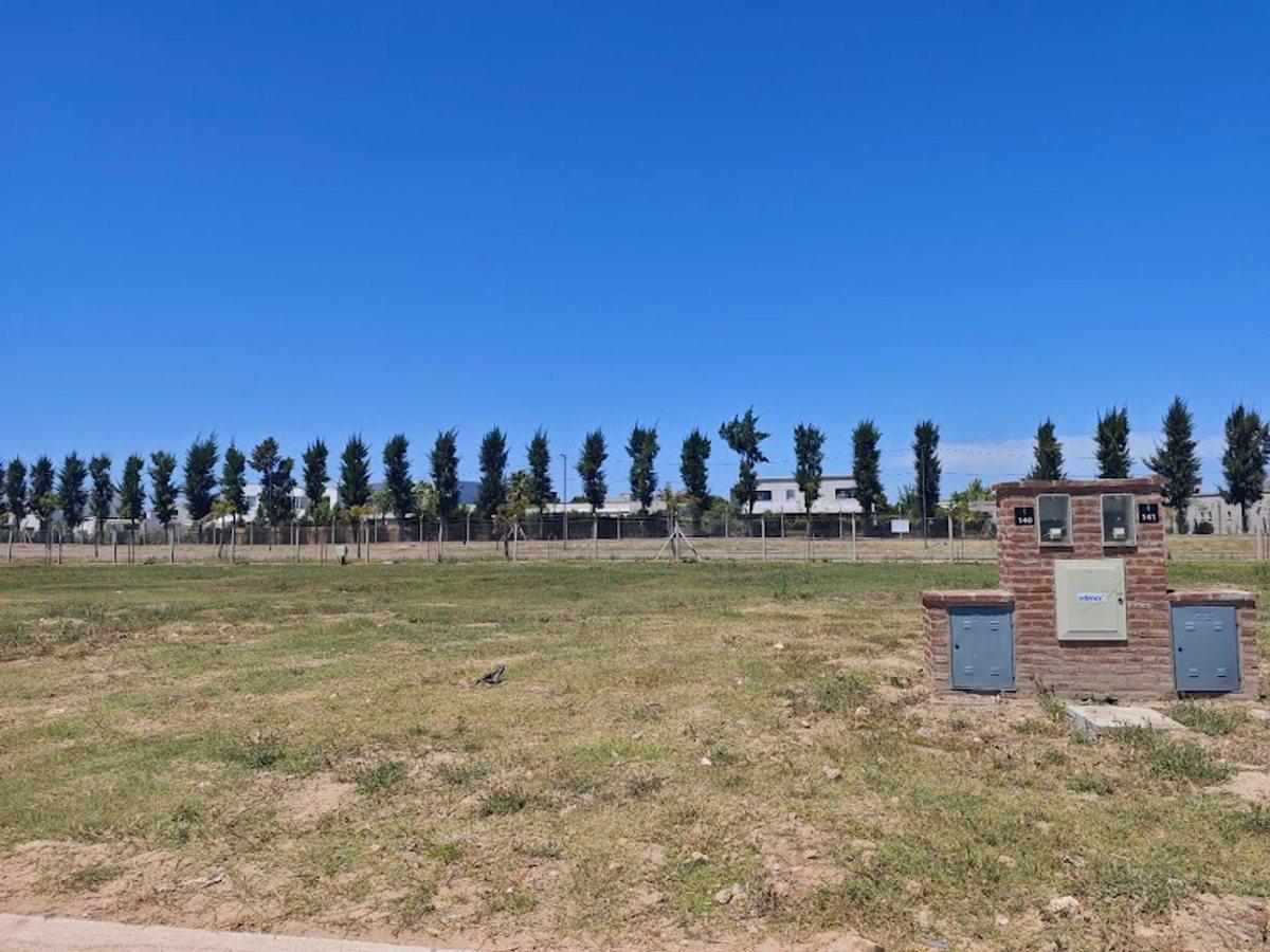 Lote en venta – Barrio La Bahía, Villanueva
