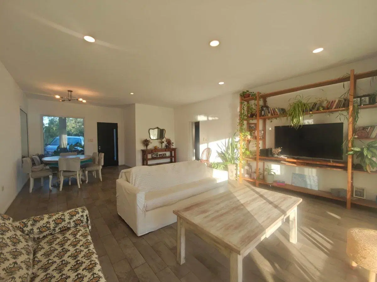 VENTA CASA BARRIO SAN GABRIEL. UNA PLANTA. PILETA 5