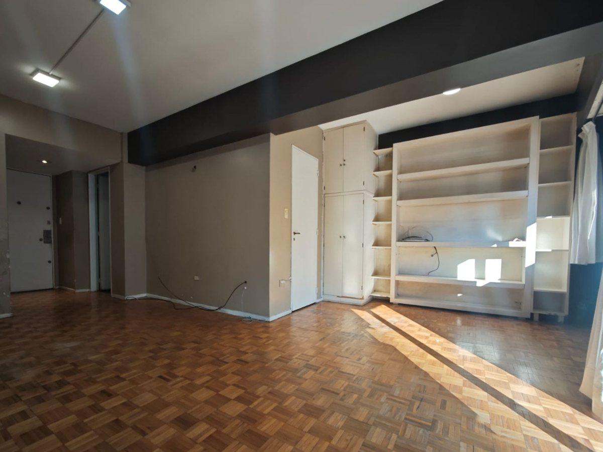 VENTA DEPTO 3 AMBIENTES LUMINOSO CON BALCON