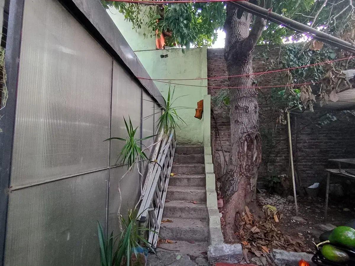 Casa 5 ambientes en venta  Boulogne con 2 locales 4