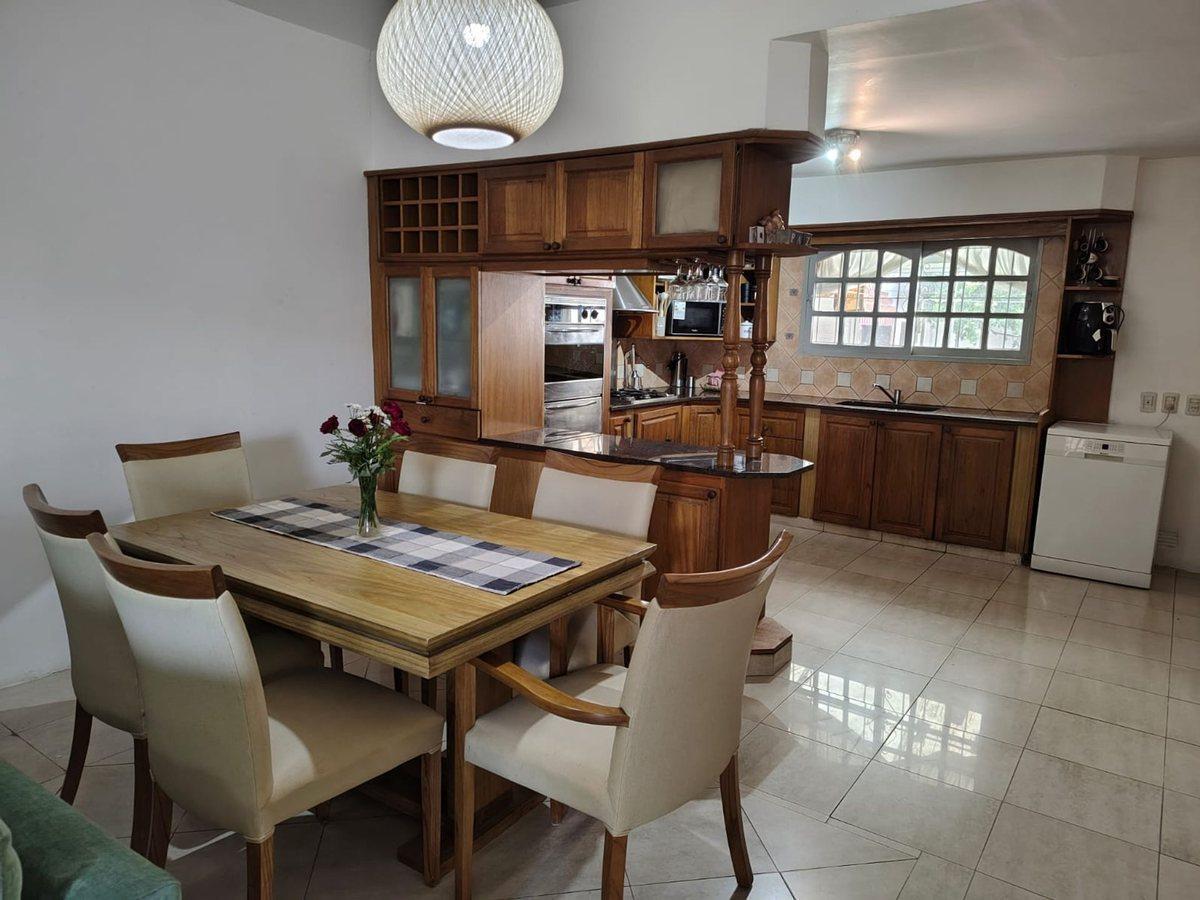 Foto de casa 4 amb Venta Jose L Suarez Cochera Patio, imagen 3