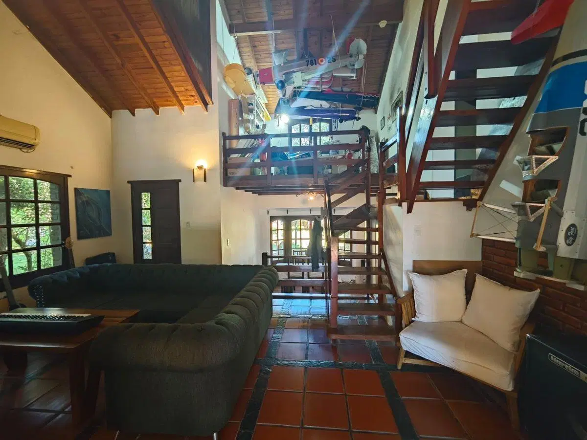 Venta Casa de 5 amb en El Bosque Country, Campana 2