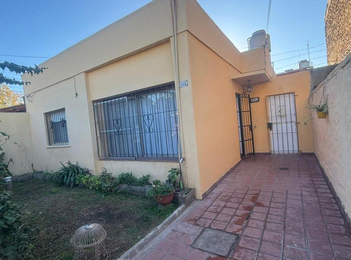Casa 5 Amb, en Venta en Grand Bourg | Apto Credito