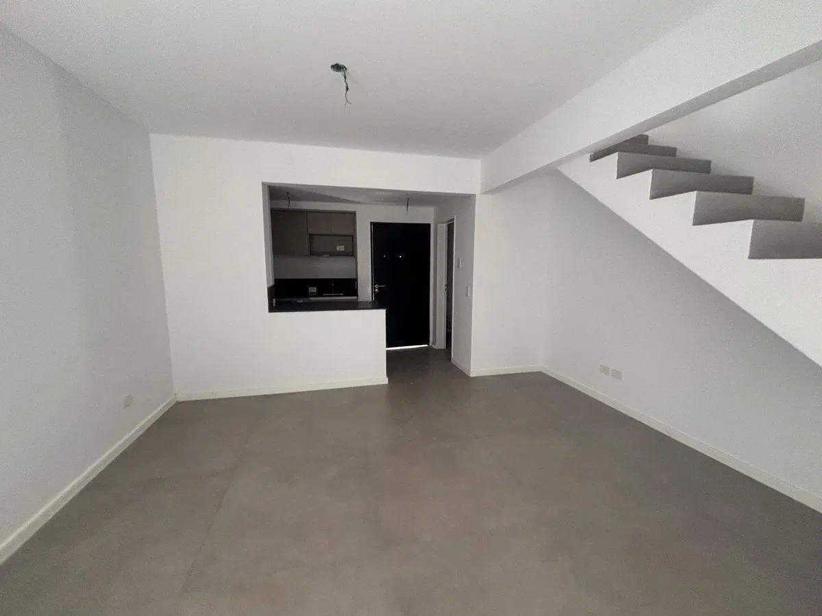 Dúplex 3 amb en venta Pilar UP c/patio cochera 5