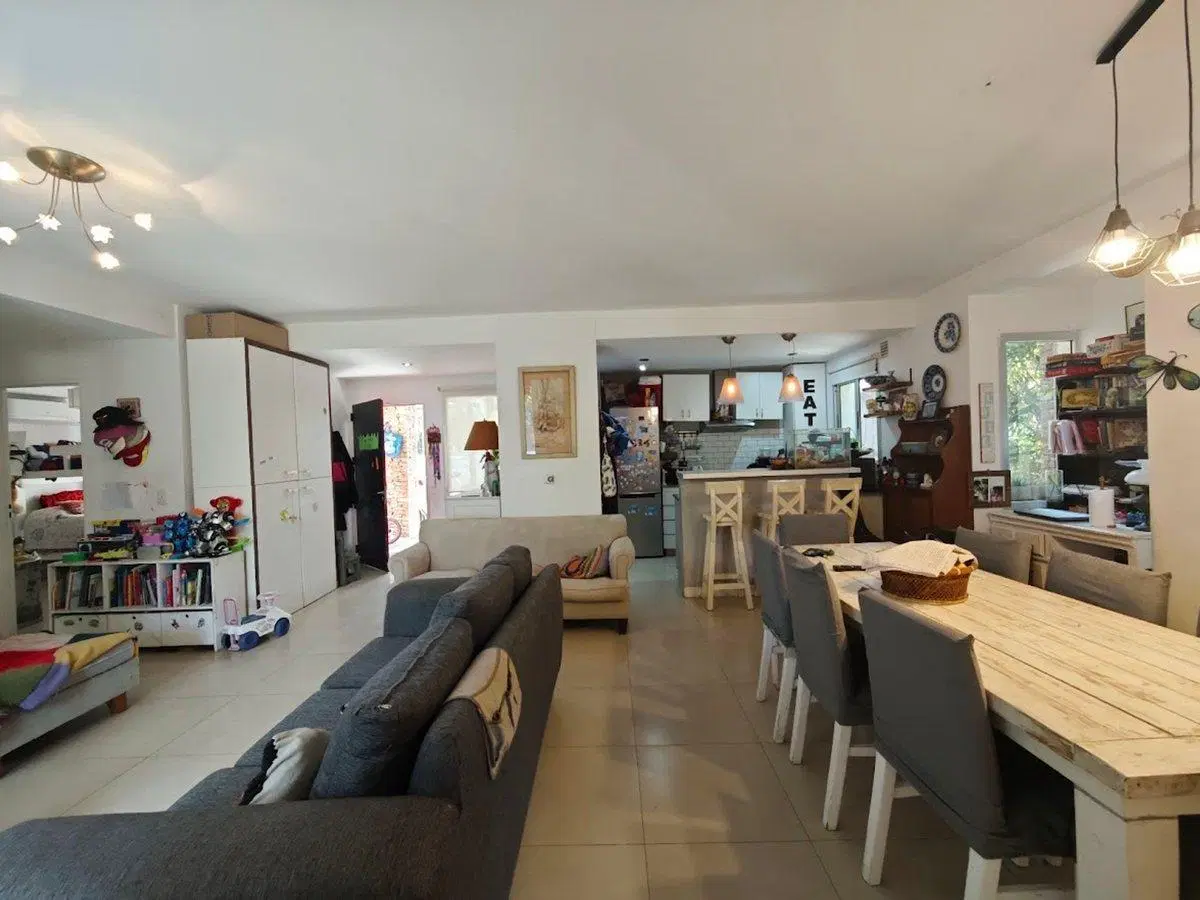 Venta Depto 4 amb jardín Casas Senderos. Nordelta. 5