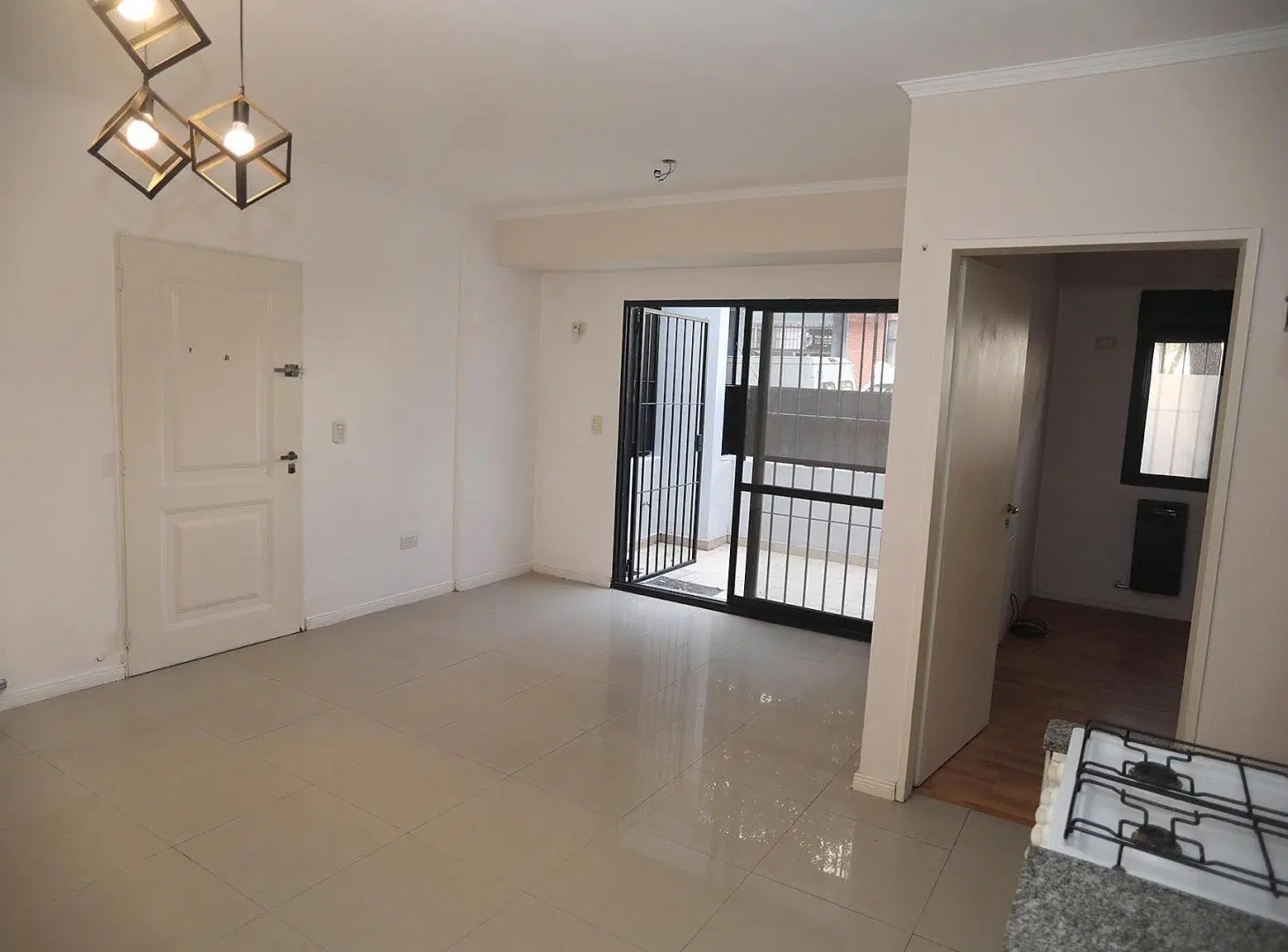 Departamento 2 amb Alquiler con jardin y pileta 2