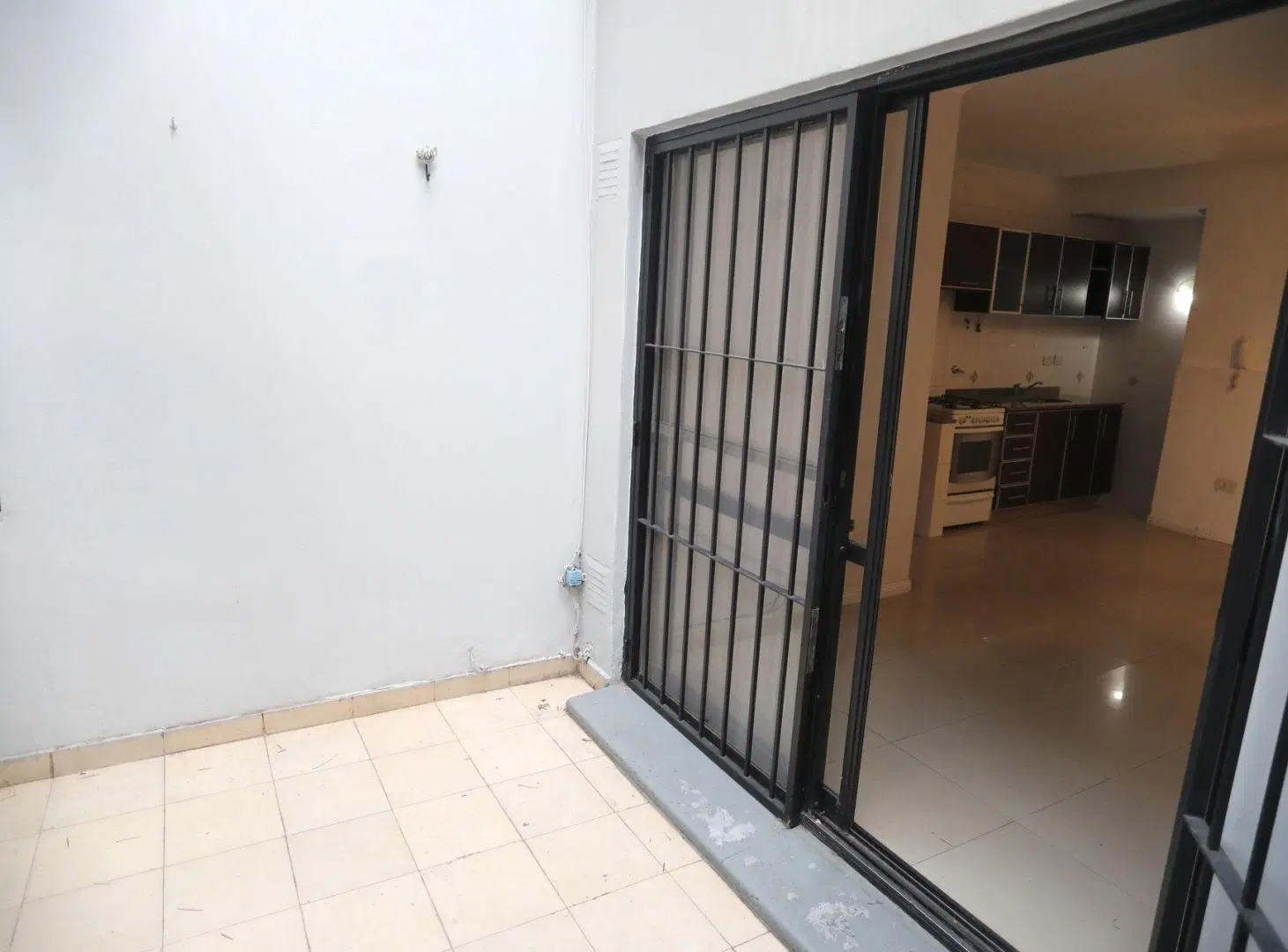 Departamento 2 amb Alquiler con jardin y pileta 5