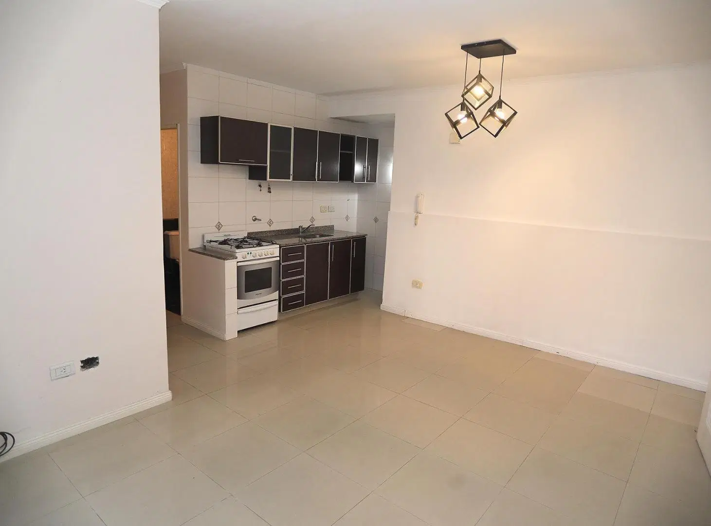 Departamento 2 amb Alquiler con jardin y pileta 4