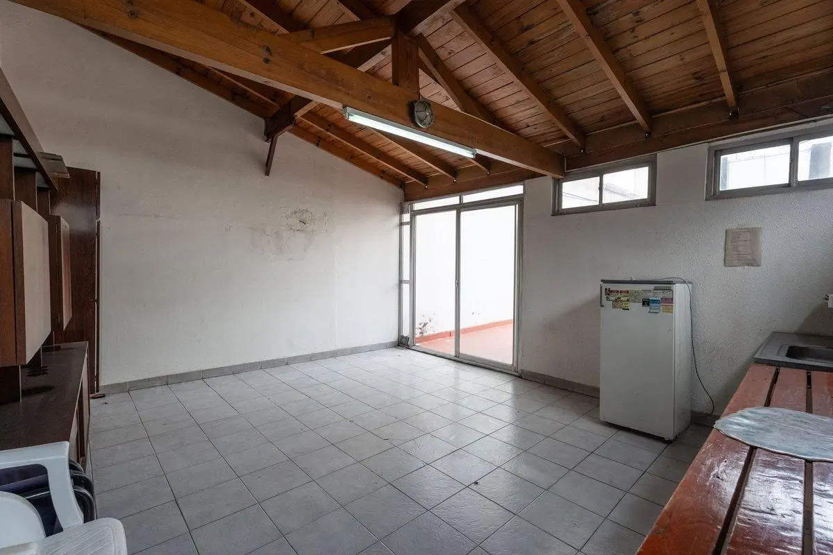 EDIFICIO EN VENTA 2 PISOS MONSERRAT CAPITAL FEDERA 4