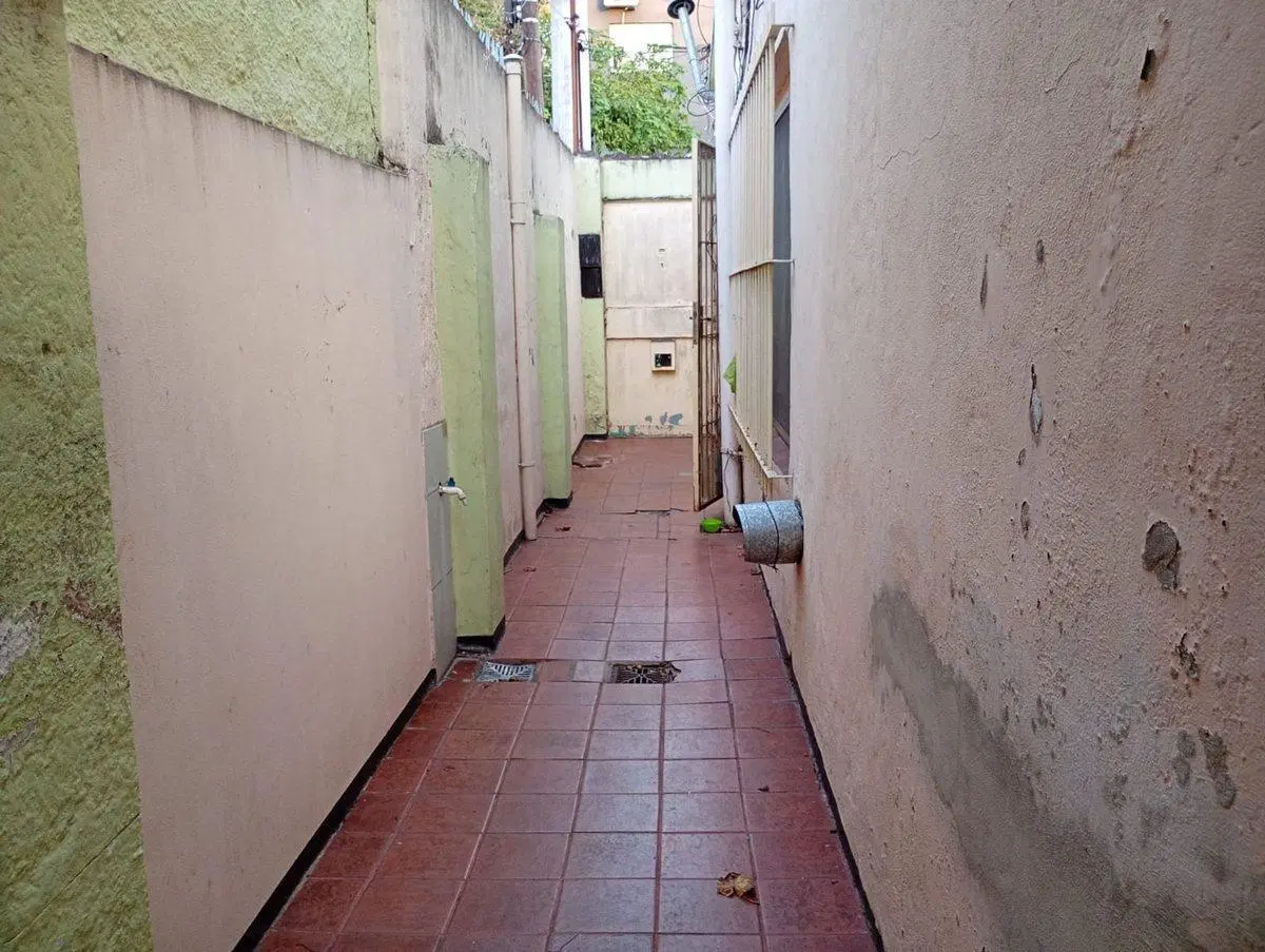 Casa 5 ambientes en venta  Boulogne con 2 locales 3