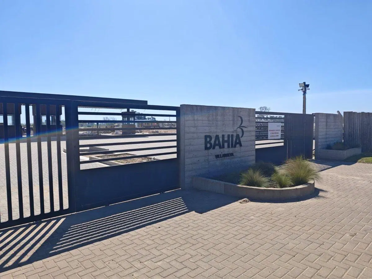 Lote en venta – Barrio La Bahía, Villanueva 4