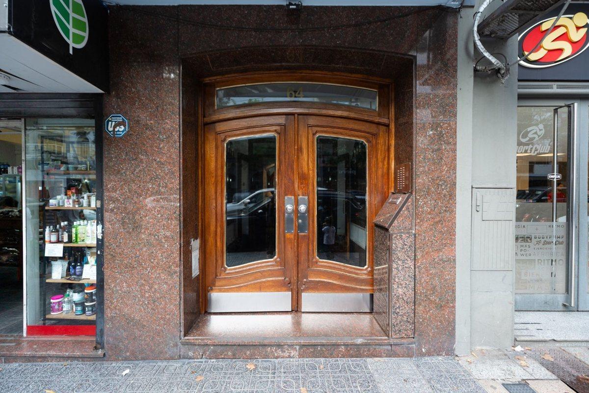 DEPARTAMENTO 3 AMBIENTES EN VENTA - FLORES - CABA