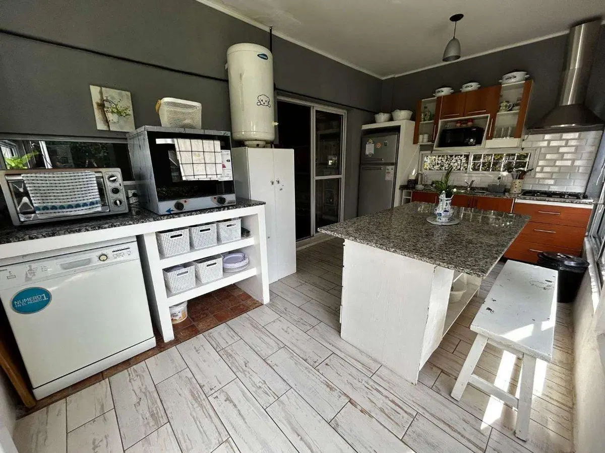 Casa 6 amb Venta Garin Ideal Multifamilia o Renta 2