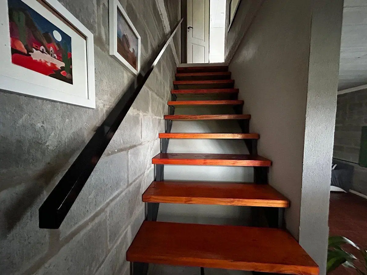 Casa 6 amb Venta Garin Ideal Multifamilia o Renta 4