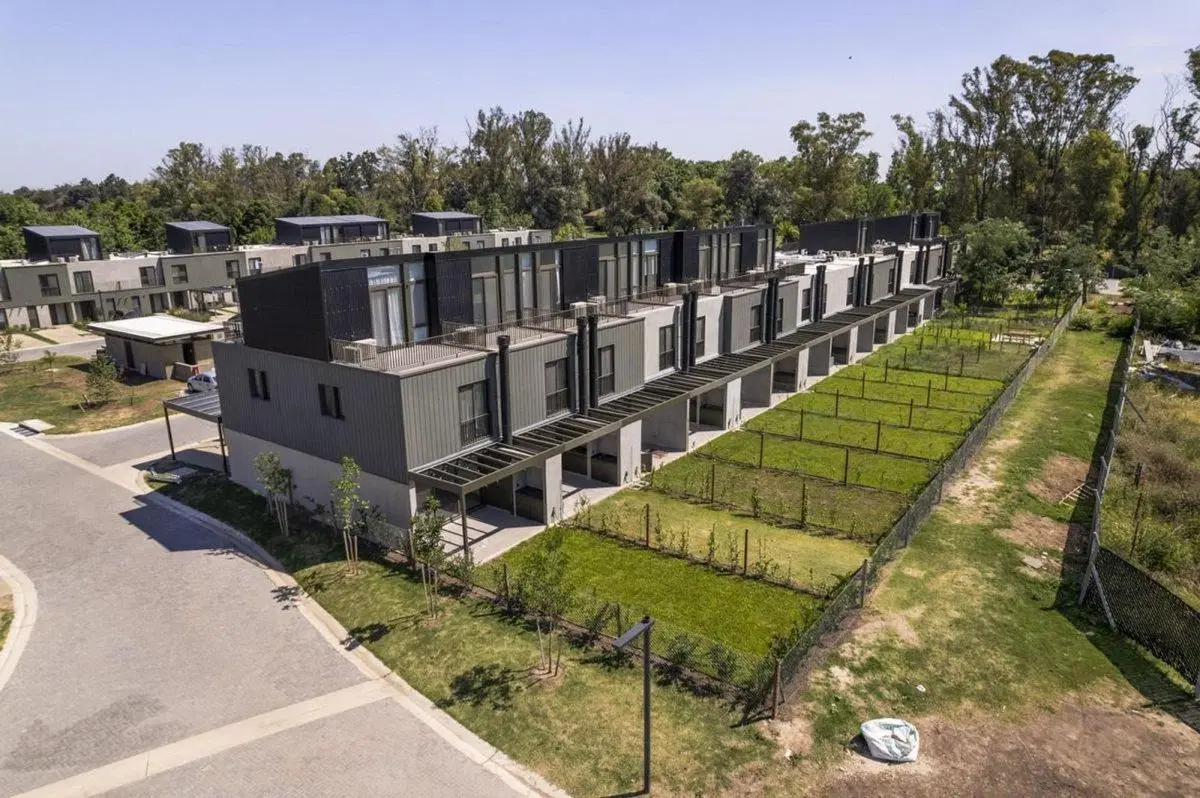CASA DUPLEX 3 AMBIENTES VENTA PILAR OLIDEN JOVEN 4