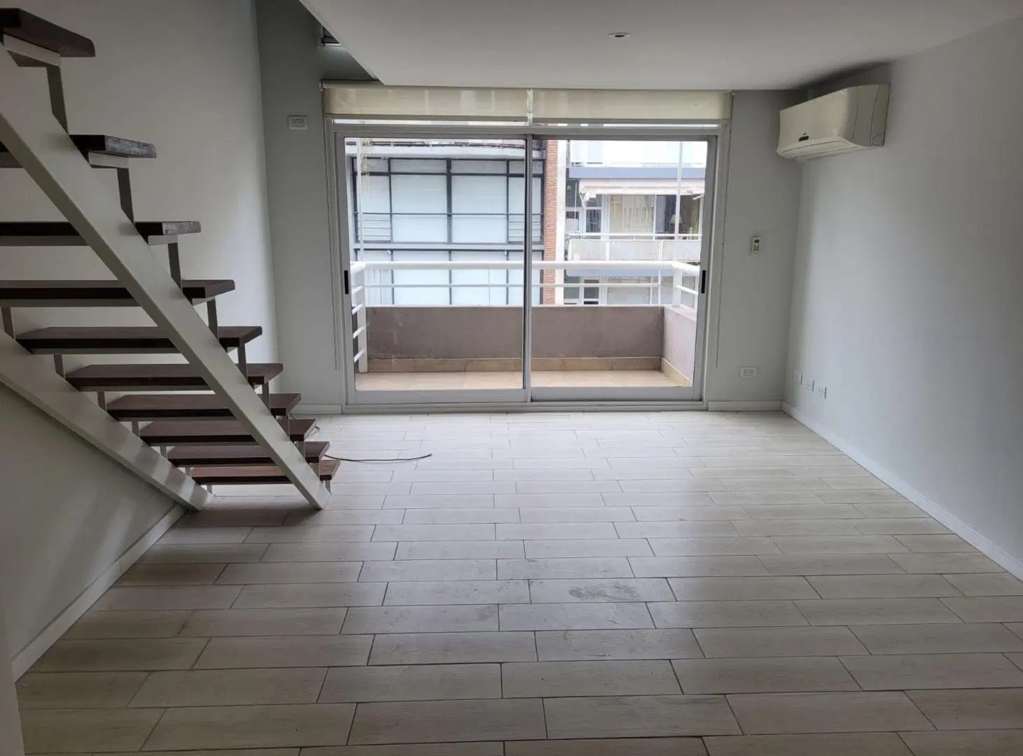 DEPTO 3 AMB. ALQ. CAÑITAS TIPO DUPLEX C/BALCÓN. 2