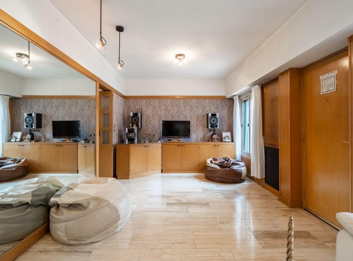 Foto de CASA 6 AMB. VENTA, HAEDO, CON PARRILLA Y PILETA, imagen 4
