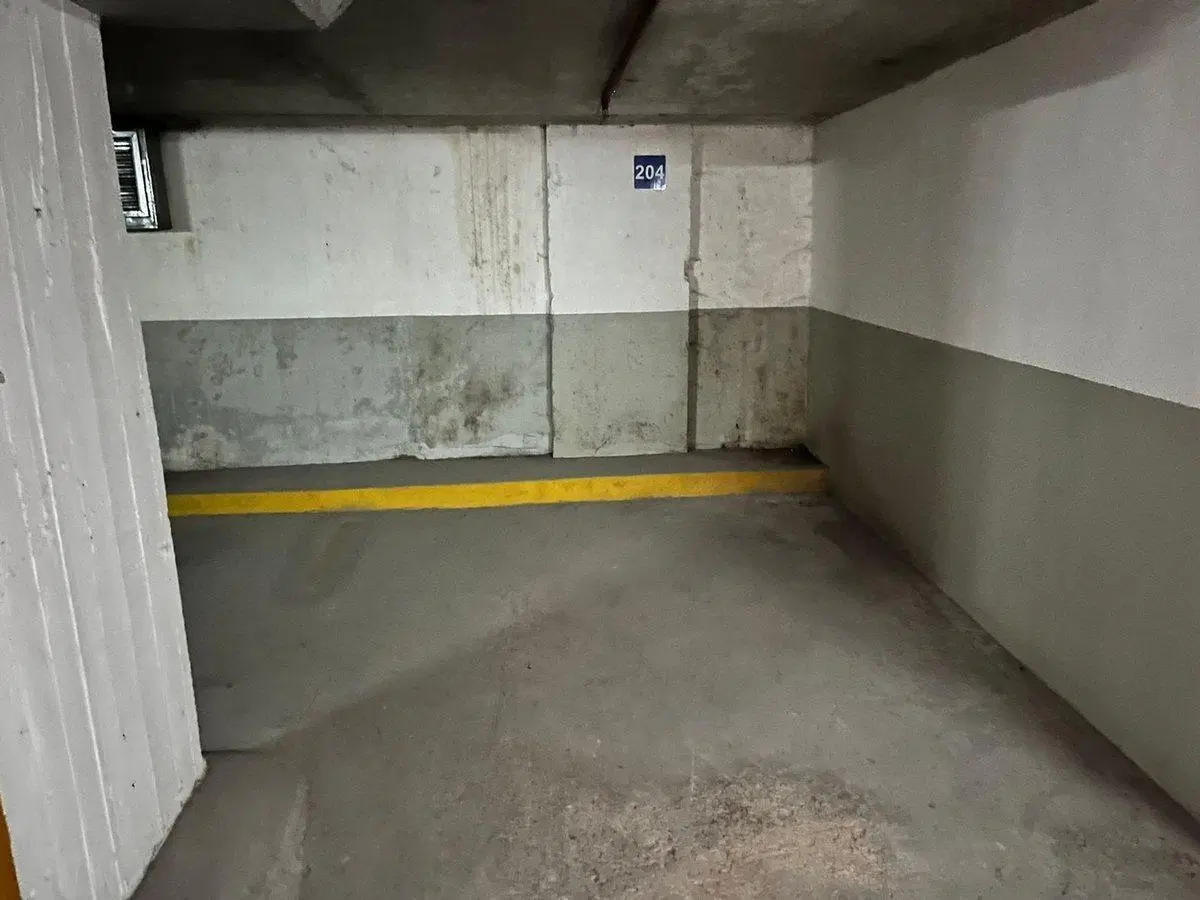 Cochera en el centro de la ciudad 2
