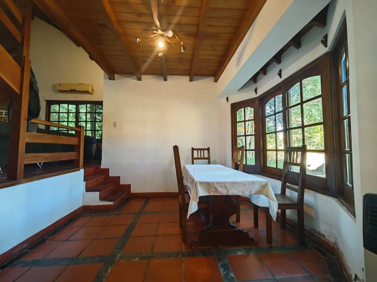 Venta Casa de 5 amb en El Bosque Country, Campana 8