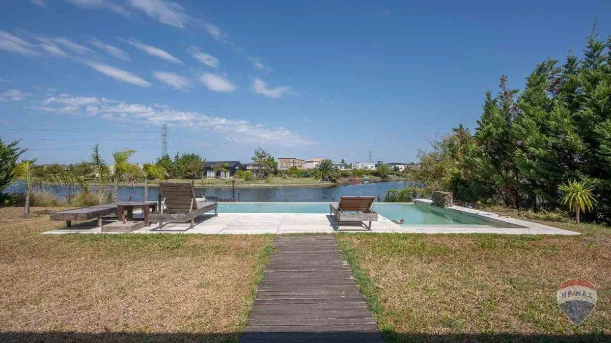 Casa a la laguna en San Gabriel, Villanueva, Tigre 3