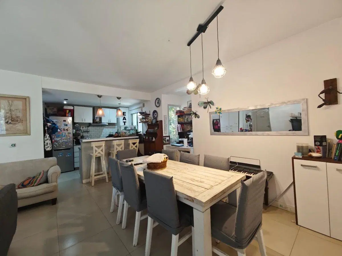 Venta Depto 4 amb jardín Casas Senderos. Nordelta. 5