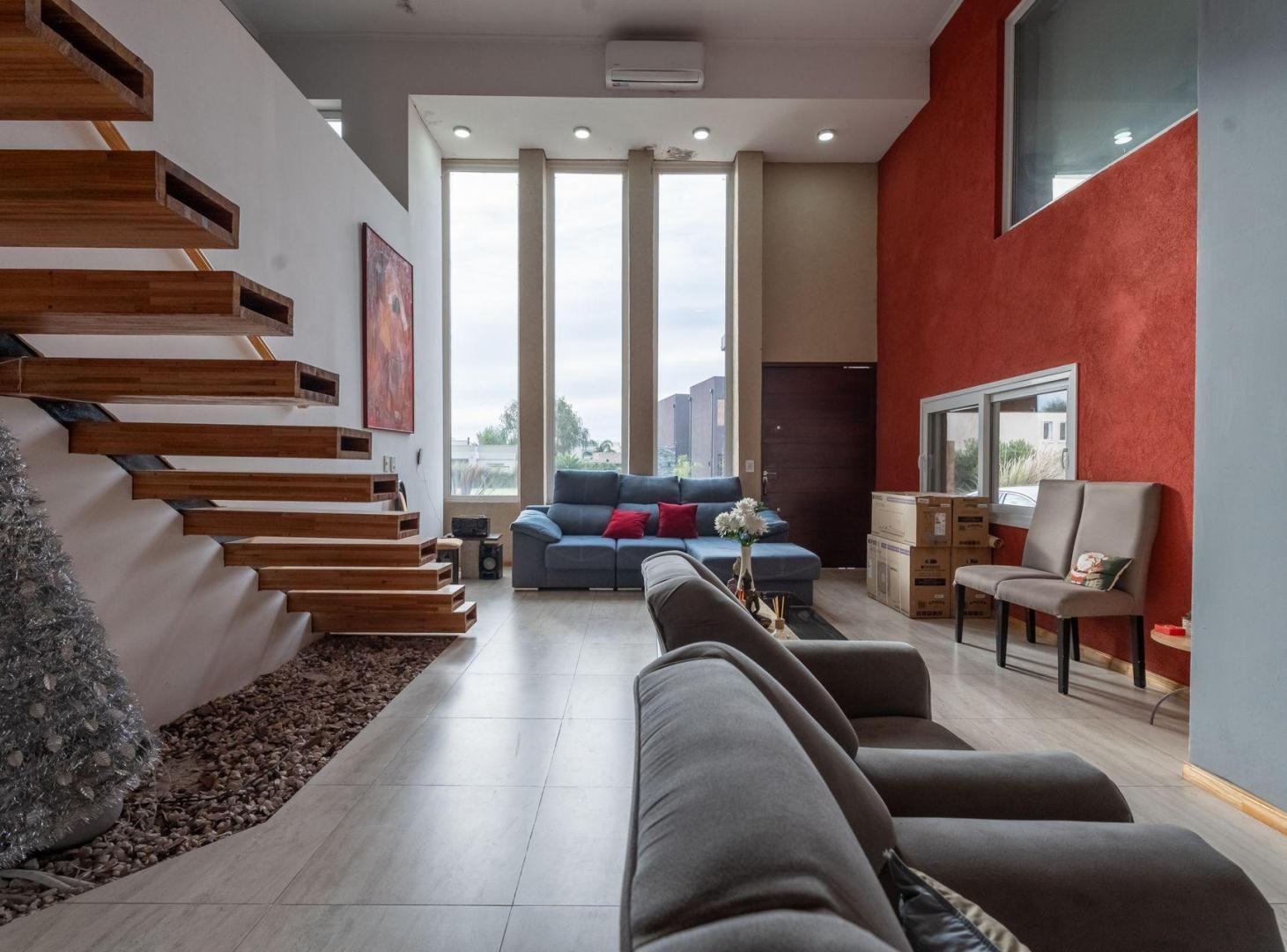 Foto de CASA EN VENTA EN LA REJA, BS. AS. 7 AMBIENTES, imagen 4