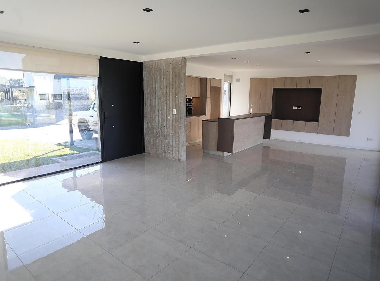 Foto de ALQUILER CASA UNA PLANTA/ BARRIO HARAS SANTA MARÍA, imagen 4