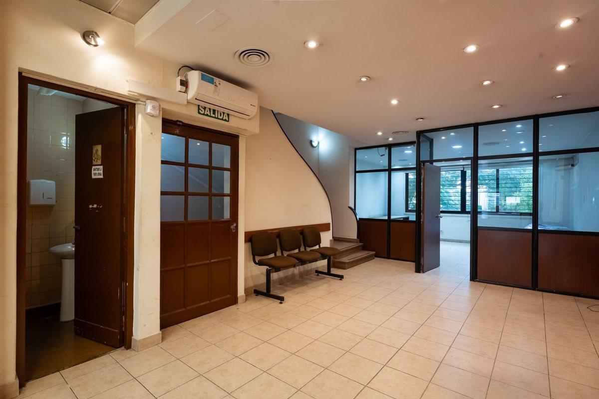 Foto de EDIFICIO EN VENTA 2 PISOS MONSERRAT CAPITAL FEDERA, imagen 2