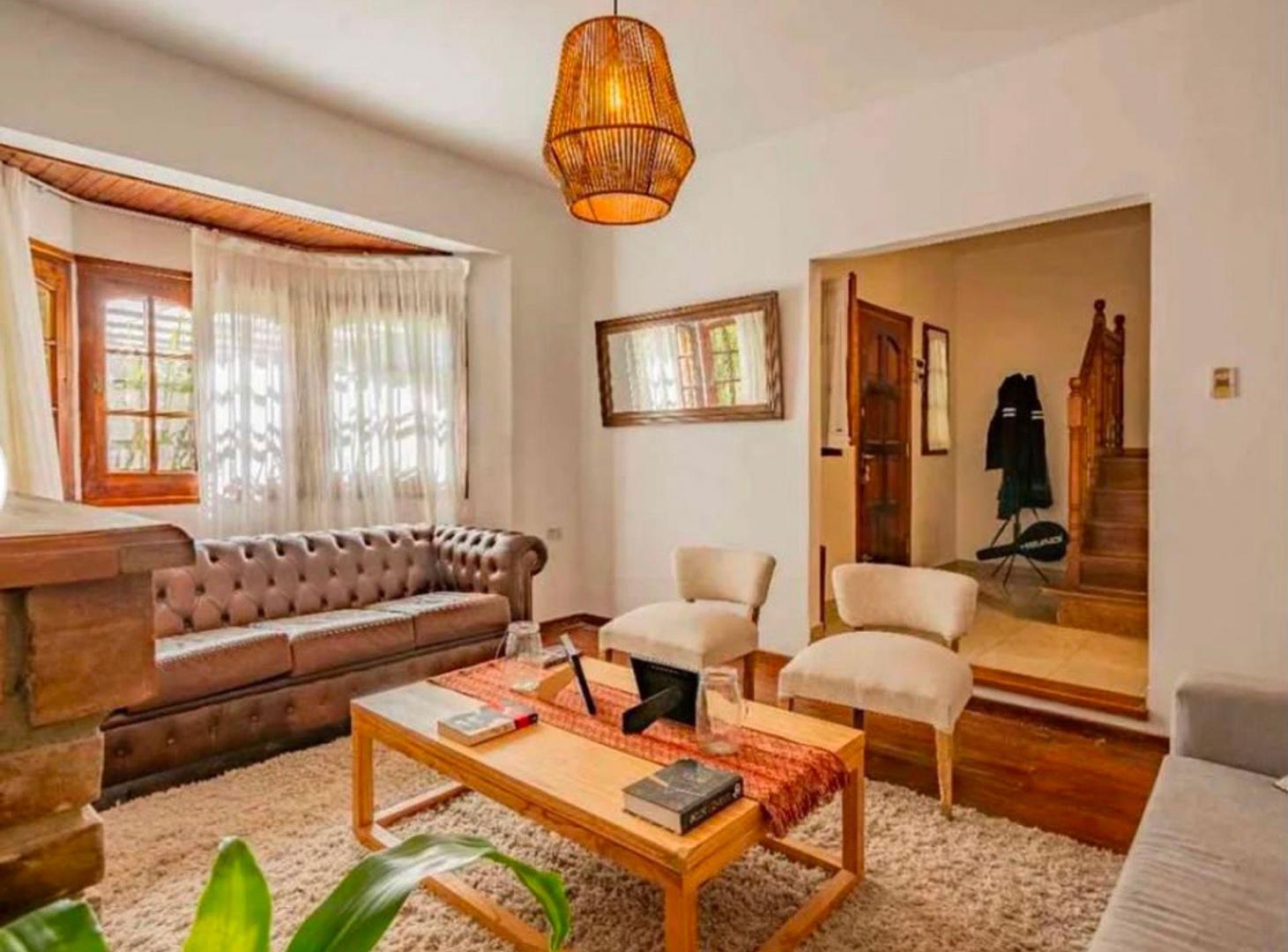 Foto de CASA EN VENTA 7 AMB BÉCCAR JARDÍN PILETA COCHERA, imagen 4