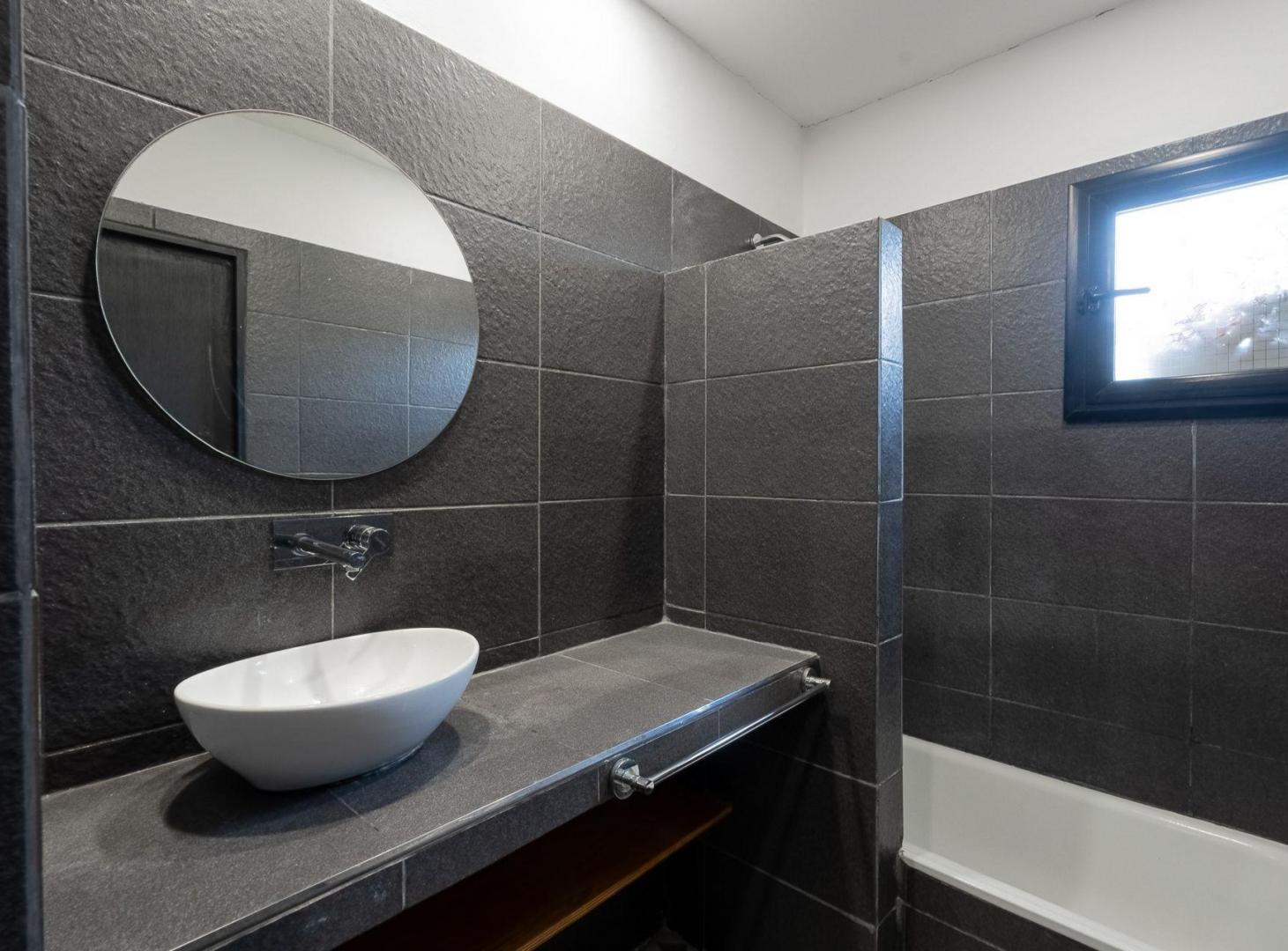 Foto de CASA EN VENTA 4 AMBIENTES EN SAN VICENTE SAN LUCAS, imagen 1