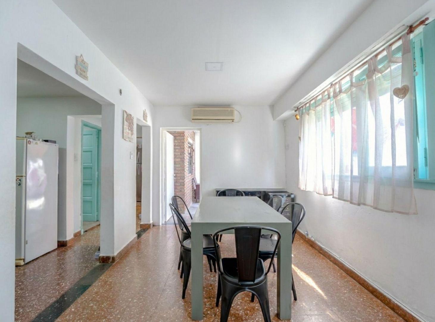Foto de PH 4 amb. en venta - Lomas del Mirador, imagen 1