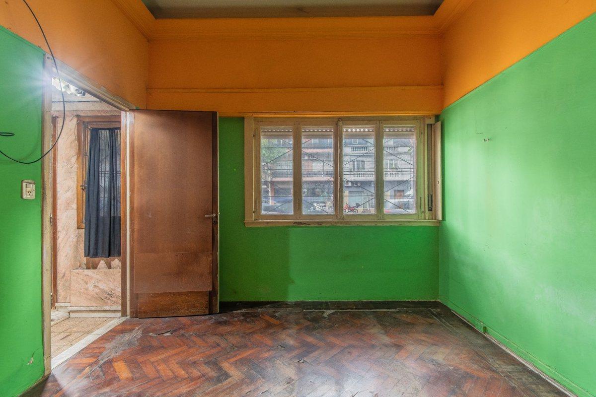 Foto de PH en venta 6 ambientes a refaccionar Villa Crespo, imagen 3