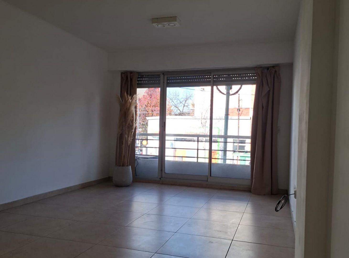 Foto de Monoambiente Apto Profesional Villa Pueyrredón, imagen 2