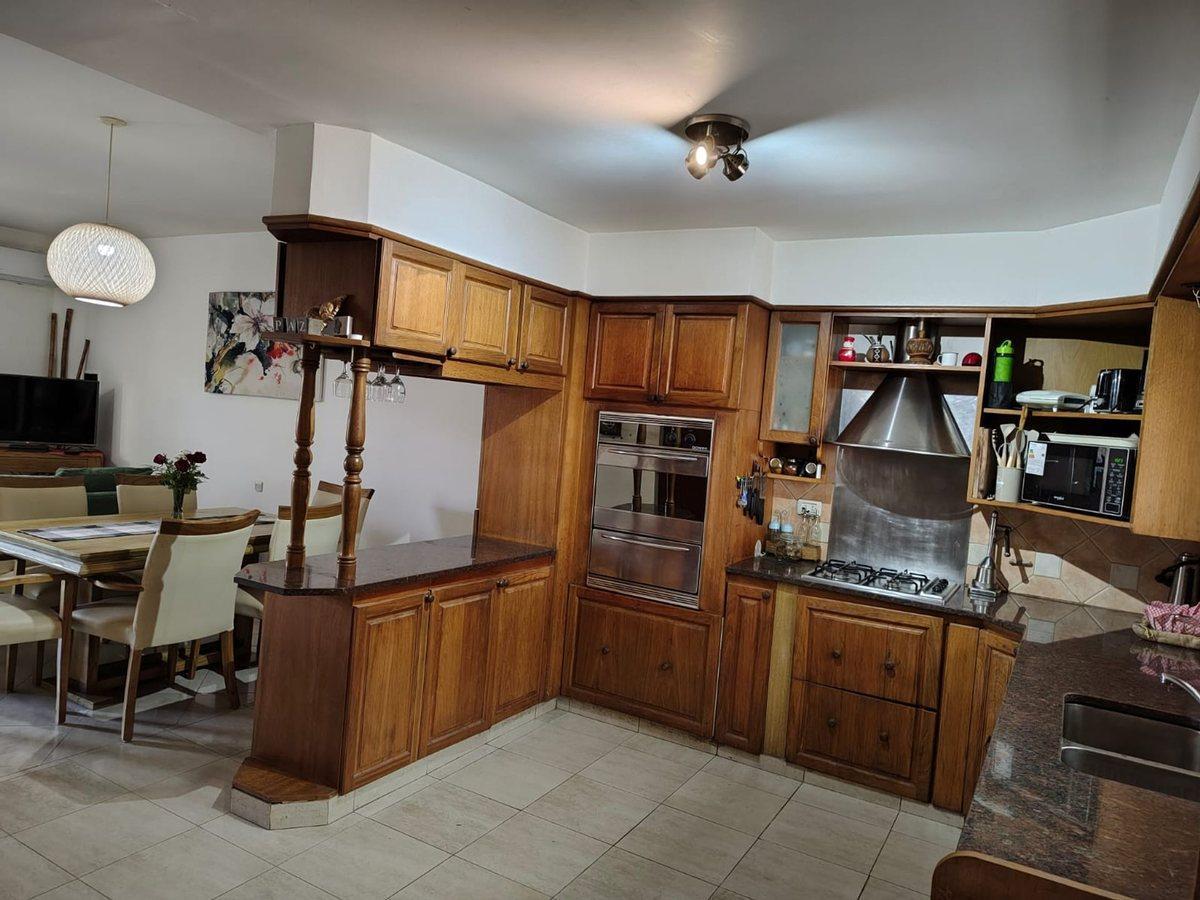 Foto de CASA 4 AMB VENTA VILLA BALLESTER 2 COCH APTO CREDI, imagen 3