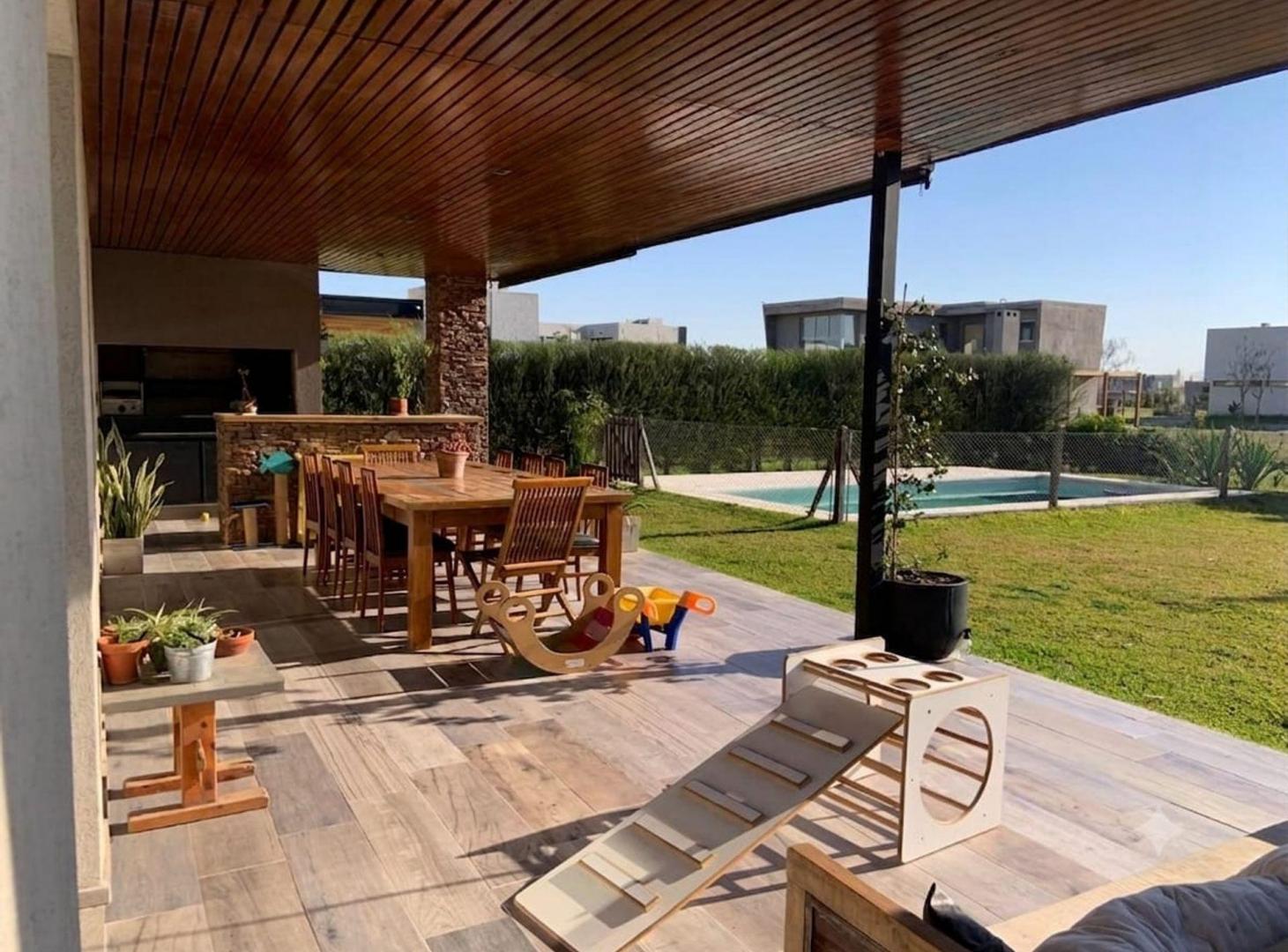 Foto de VENTA CASA 6 AMB.CEIBOS,PUERTOS,L.INTERNO NOROESTE, imagen 3
