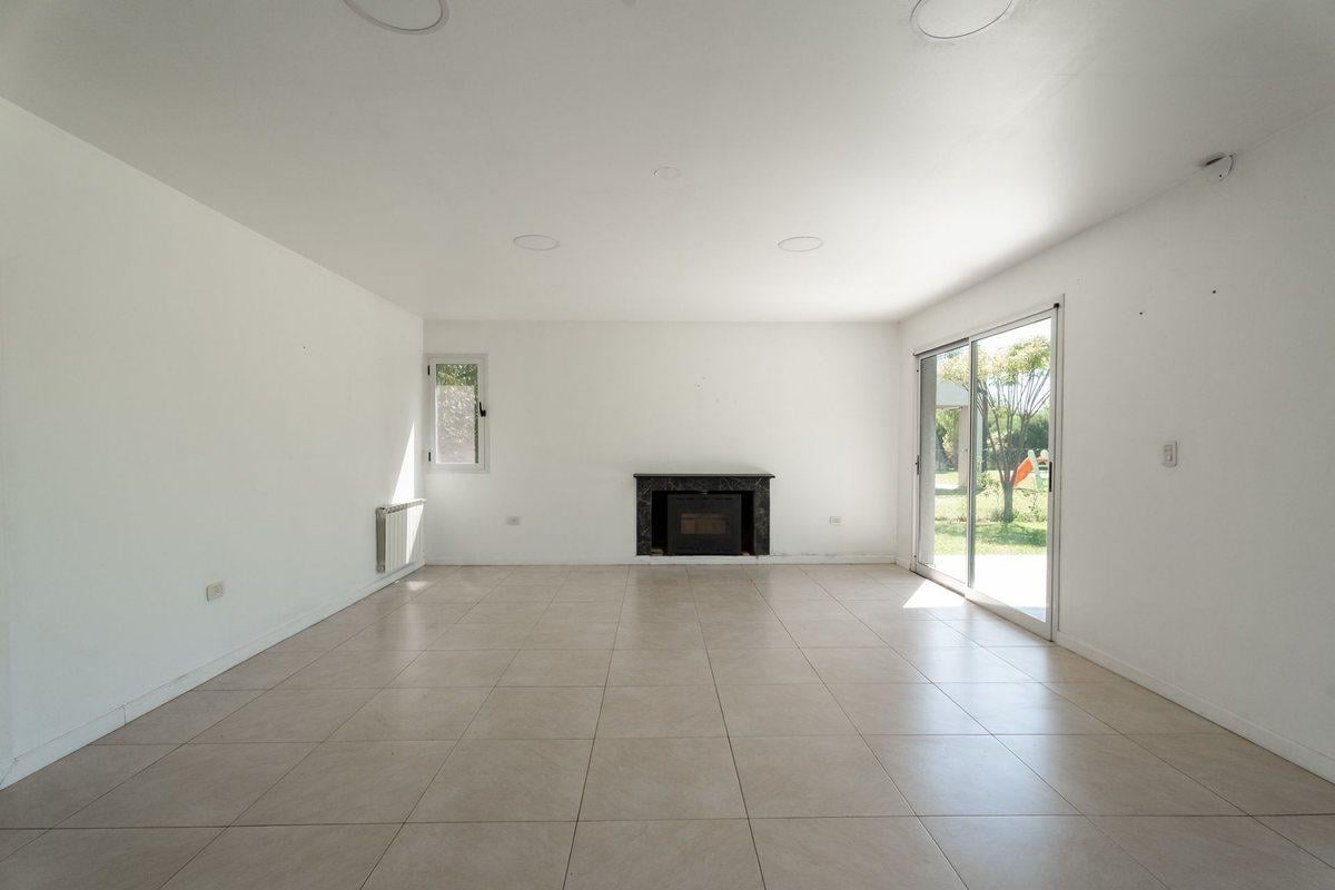 Foto de Venta casa c/pileta Barrio San Gabriel, Villanueva, imagen 2