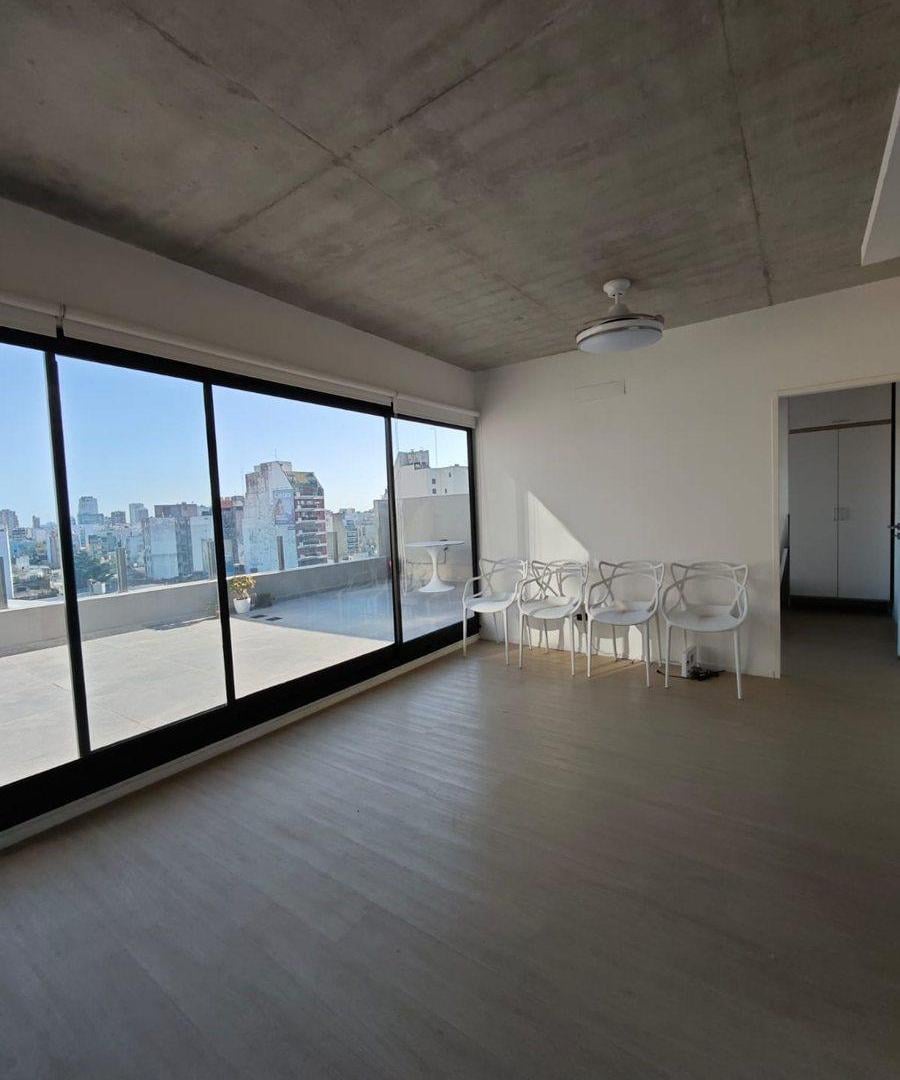Foto de ALQ. DEPTO 2 AMBIENTES C TERRAZA PROPIA Y COCHERA, imagen 3