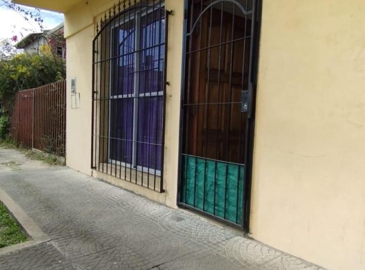 Alquiler en villa Luzuriaga 1