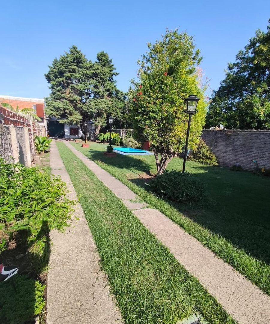 Foto de Venta de casa en castelar con terreno grande, imagen 5