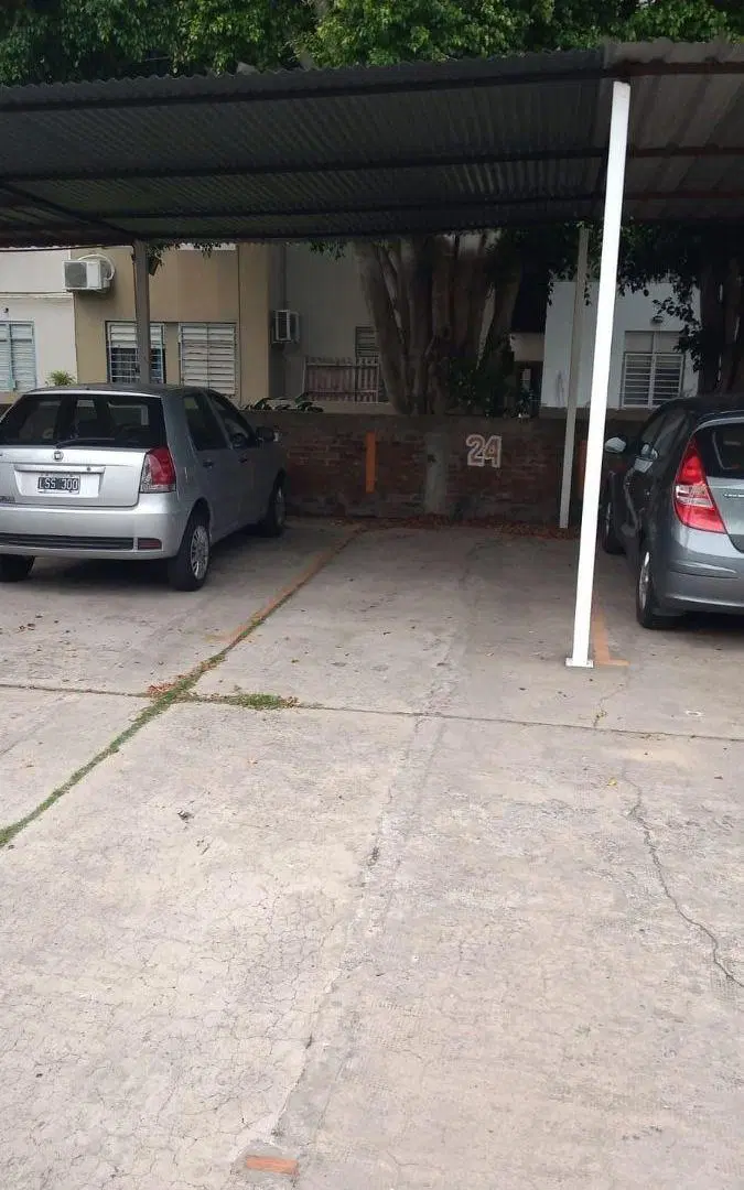 VENTA COCHERA CUBIERTA CALLE 33 E/26 Y 27 5
