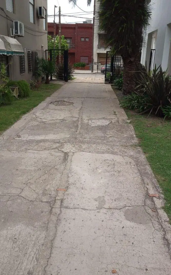 VENTA COCHERA CUBIERTA CALLE 33 E/26 Y 27 2