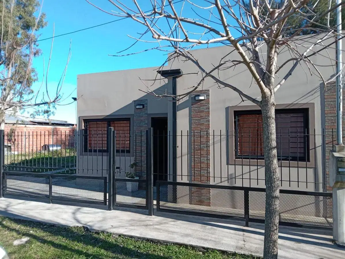 ALQUILER DEPARTAMENTO DE DOS DORMITORIOS C/ PATIO 174 Y 22 BERISSO 3
