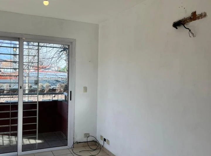 Departamento en excelente ubicación, Monte Grande 5