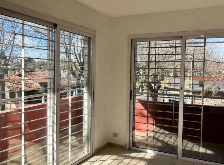 Departamento en excelente ubicación, Monte Grande 2
