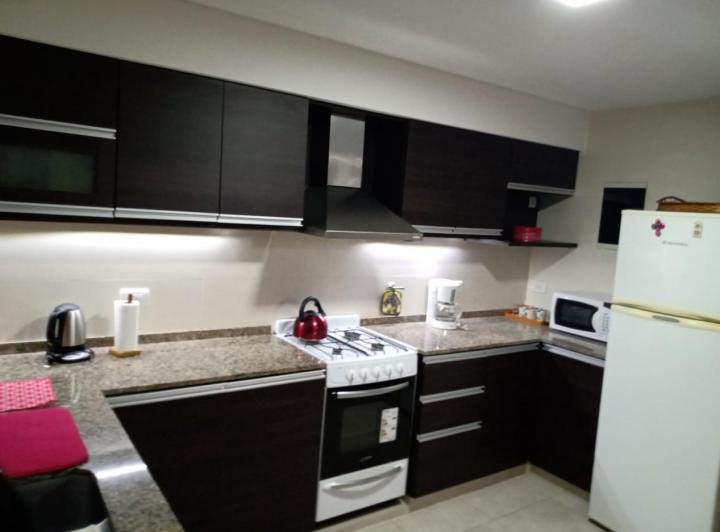 Moderna Propiedad en Alquiler en Carilo 3