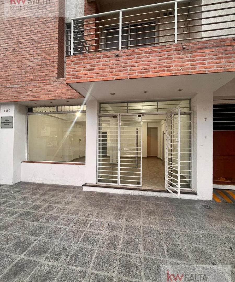 Local Comercial 42m2 - Pueyrredon 1300 - Excelente Vidriera
