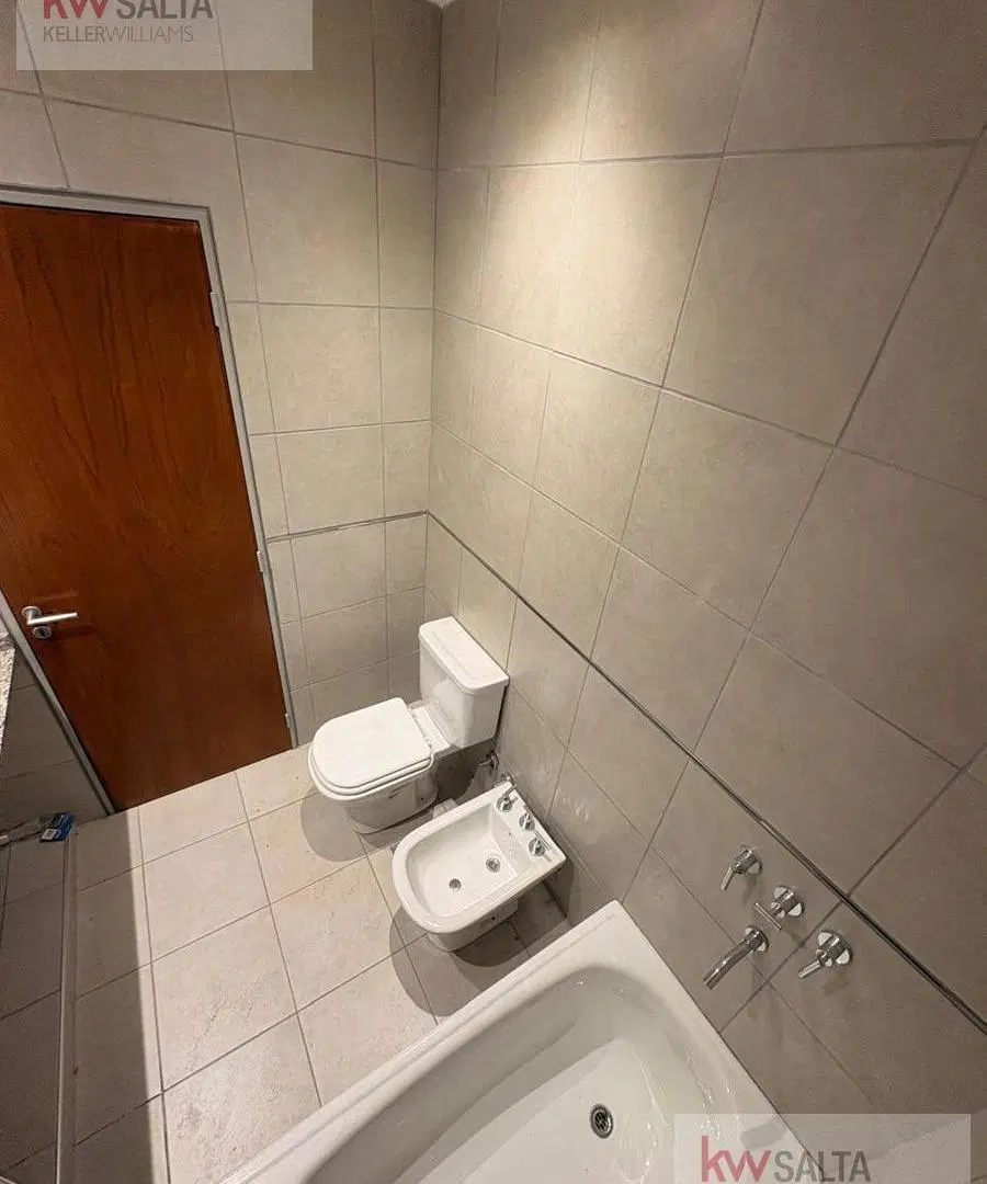 DEPARTAMENTO EN VENTA- SARMIENTO 950 4